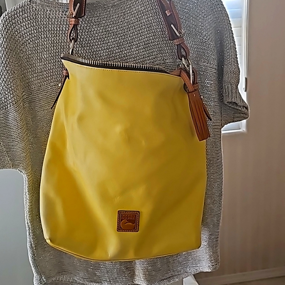 Dooney Bourke